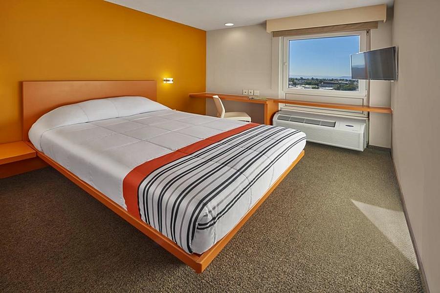 City Express Junior By Marriott Leon Centro De Convenciones Экстерьер фото
