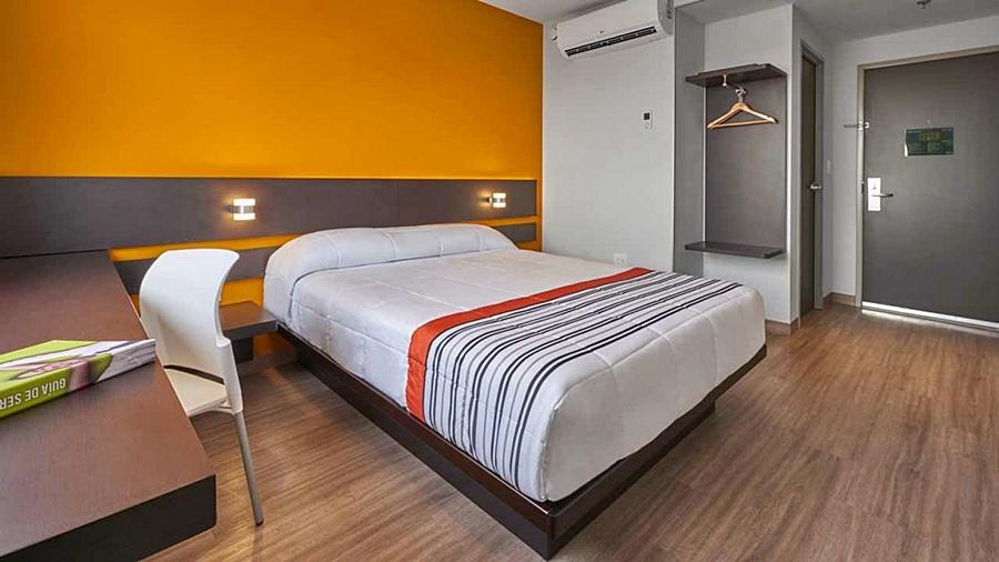City Express Junior By Marriott Leon Centro De Convenciones Экстерьер фото