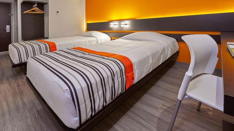 City Express Junior By Marriott Leon Centro De Convenciones Экстерьер фото
