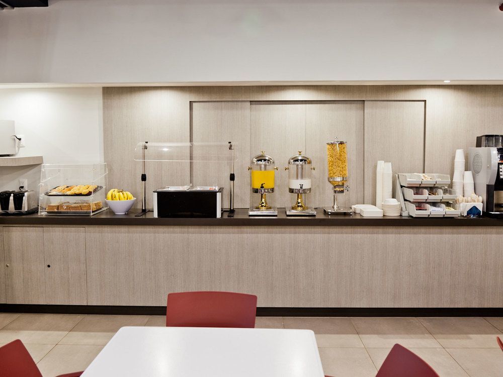 City Express Junior By Marriott Leon Centro De Convenciones Экстерьер фото