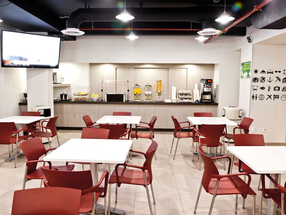 City Express Junior By Marriott Leon Centro De Convenciones Экстерьер фото